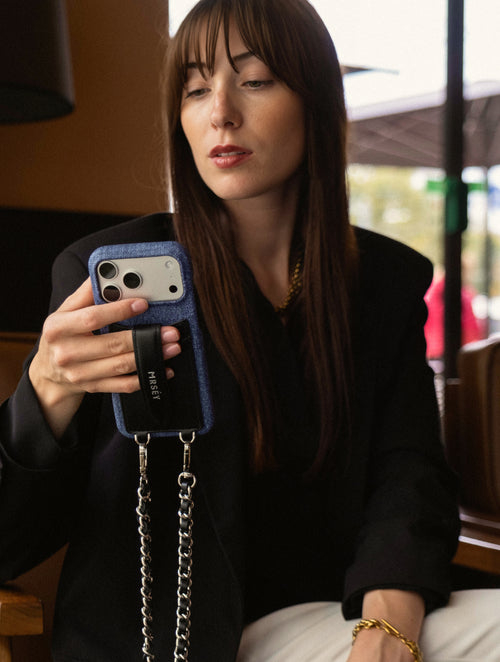 iPhone Hülle mit Strap - Denim