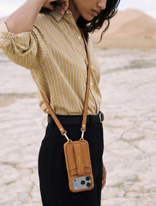 iPhone Hülle mit Strap - Camel
